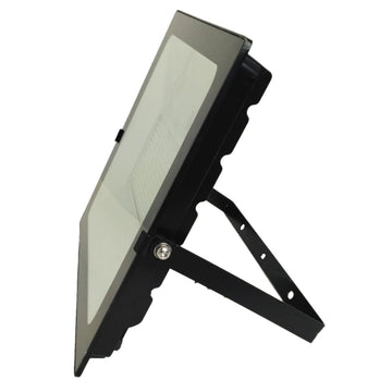Proiector LED SMD 200W 6000K cu Lumină Rece – Iluminare Puternică pentru Spații Exterioare, Grădini și Terase
