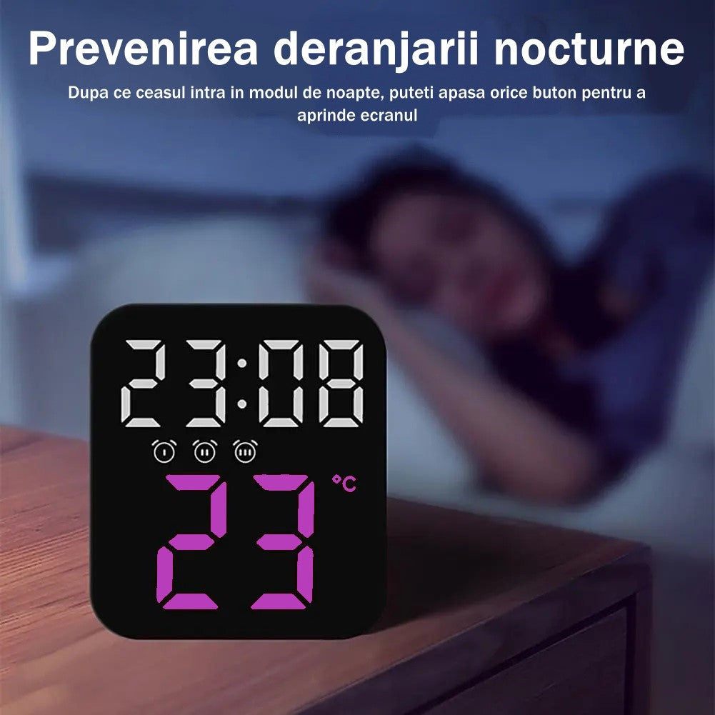Ceas Digital de Masa cu Lumina Led Mov, 3 Alarme, Calendar, Temperatura, Functie Snooze, 2 Trepte de Intensitate, Mod de Noapte - Frize