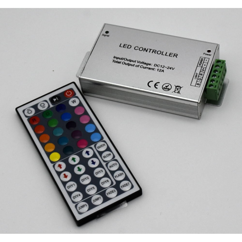 Controller LED RGB 12V 144W cu Telecomandă IR 44 Taste – Control pentru Benzi LED Colorate în Diverse Proiecte de Iluminat