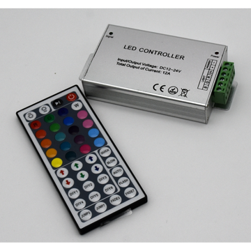 Controller LED RGB 12V 144W cu Telecomandă IR 44 Taste – Control pentru Benzi LED Colorate în Diverse Proiecte de Iluminat