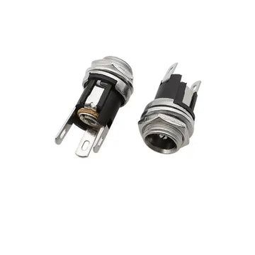 Egyenáramú tápcsatlakozó, 2,1 mm-es műanyag csatlakozó / szerelhető